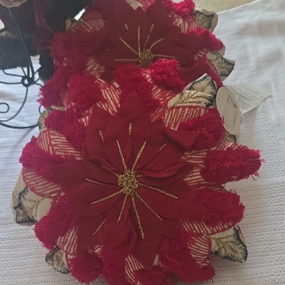Holiday Time Red and Gold Poinsettia Two Pillow